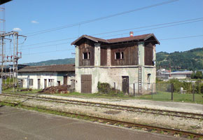 Zavidovići railway station